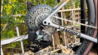 SUPERLIGHT GRAVEL BIKE AND A WIRELESS DROPPER | Mahr's S-Works Crux Review