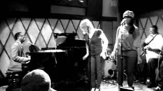 Nigel Hall Band- Leave Me Alone (Rockwood Music Hall- Wed 2/16/11)