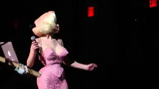 AmandaLepore