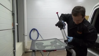 Технология вклейки стекол оборудования «Русский мастер» и материалов «HOLEX»