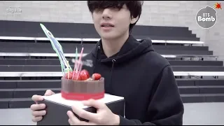 [BANGTAN BOMB] V’s Surprise Birthday Party - BTS (방탄소년단)