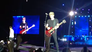 LITTLE BLACK DRESS - ONE DIRECTION (ON THE ROAD AGAIN TOUR MANILA, 03-22-15)