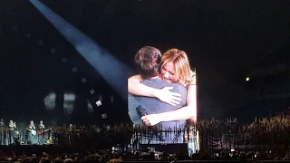 Helene Fischer Live 2018 & Svenja - Gänsehautmoment, Fan singt für Helene, Publikum rastet aus