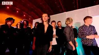 Coldplay   A Sky Full Of Stars at BBC Music Awards 2014 clip0