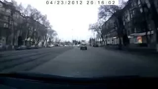 Дорожные страсти: Аварии ДТП видео на дорогах. Длинномер сломало.