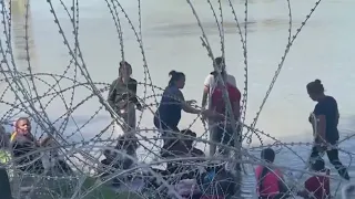 Migrants face dangerous heat, drowning risk at southern border | NewsNation Prime