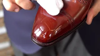 How to mirror shine a pair of Carmina Shell Cordovan  | 4K