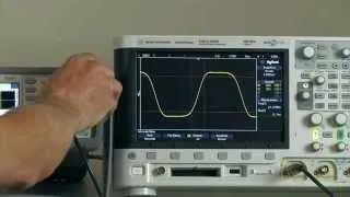 33500B Series Waveform Generator Generating Square Waves, Square Waves at Higher Frequencies