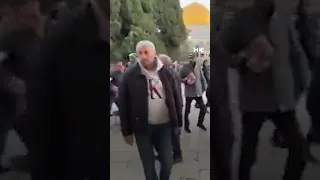 Israeli forces prevent Palestinian worshippers from praying at Al-Aqsa Mosque