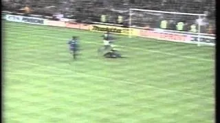 1992 (November 7) Aston Villa 1-Manchester United 0 (English Premier League)