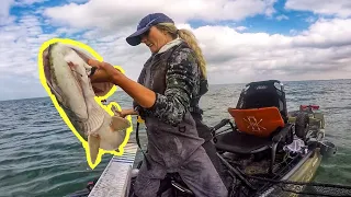 Fishing for TROPHY musky (In the kayak on St Clair)