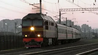 ТЭП70-0124 с поездом №061 Санкт-Петербург – Кишинев на участке Купчино – Шушары