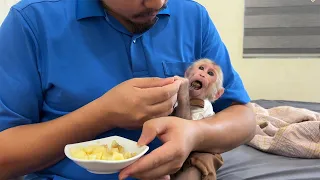 Dad is happy when Bibi can eat!