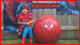 GIANT EGG SURPRISE OPENING SPIDERMAN  superhero toys