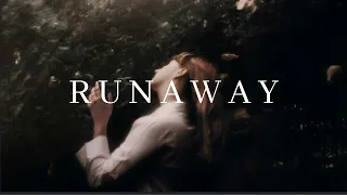 Alice Kristiansen - Runaway (Español) Cover Aurora