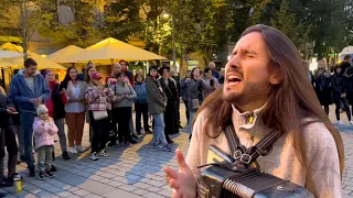 People got emotional when heard this Ukrainian song in Prague - Hey sokoly