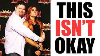 10 Fans That Made WWE Wrestlers Uncomfortable