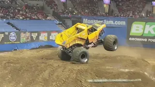 Earth Shaker Freestyle(Winning)-Monster Jam Portland Oregon 2022-Show 1