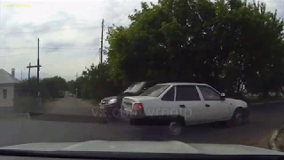 Видео жуткого ДТП в Воронеже, когда иномарка сбила пьяного пешехода