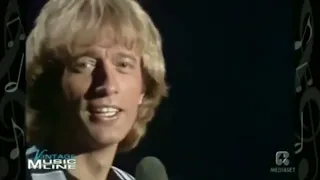 Robin Gibb on Superflash (Italy) singing Juliet + interview - May 12, 1983