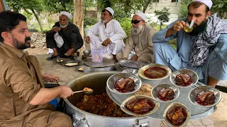 40 Years Old Man Selling Siri Paye At Road Side | Ahmad Siri Paye | Peshawar Street Food