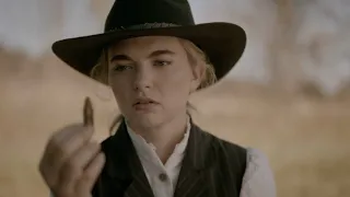 Legacies 4x07 Uncle Ric gives Lizzie the weapon to kill Hope