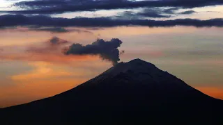 Volcanic ash from Popocatepetl temporarily shuts down Mexico City airports