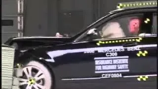 Vehicule  Crash Test 2008 - 2009 Mercedes - Benz C300 Frontal Offset Test) IIHS-Extreme