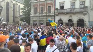 Фани "Динамо" і "Шахтаря" у Львові...