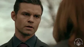 The Originals 5x12 Elijah & Hope talk about Hayleys death