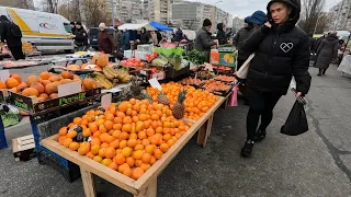 Украина! Чем сейчас завалены рынки в Киеве?