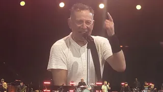 Bruce Springsteen And The E Street Band - Twist And Shout (clip)