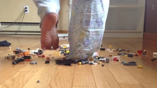 Walk on Lego Challenge Fail! (100 days 100 challenges)