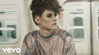 Kiesza - Give It To The Moment ft. Djemba Djemba (Official Video)