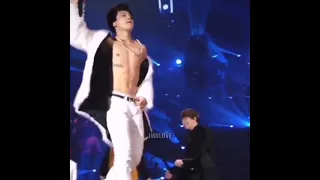 😱Jimin on stage shirtless !! Showing your abs🔥