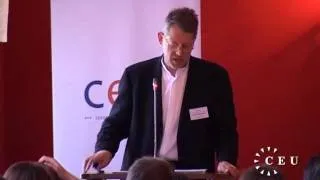 Andrew Moravcsik discusses democracy and the EU at a CEU conference