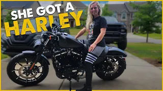 She BOUGHT a Harley Davidson IRON 883