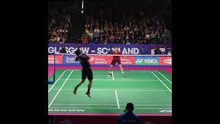 Chou Tien Chen got Axelsen crawling across the court