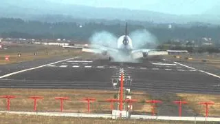 FedEx MD-10-30 (DC-10) Landing Portland Airport (PDX)