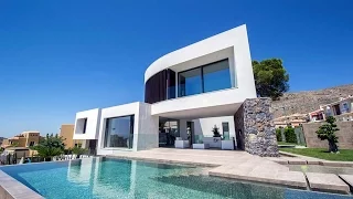 Luxury villa with sea views in Benidorm