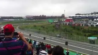 Largada e primeira volta do GP Brasil de Fórmula 1 2013