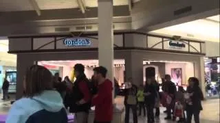 Christmas carol flash mob at Longview Mall