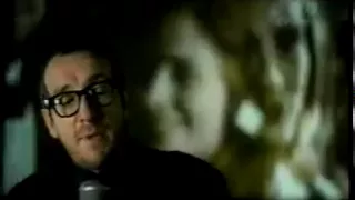 Elvis Costello - SHE (with Lyrics)_Movie Notting Hill.flv