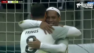 OLHA O QUE  RONALDINHO GAÚCHO ESTÁ FAZENDO MESMO APOSENTADO