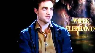 Robert Pattinson on Good News Week, 9 May 2010.