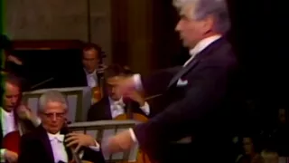 Ravel: La Valse / Bernstein · Orchestre National de France