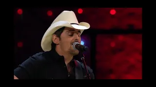 Brad Paisley Today. Live Acoustic Performance