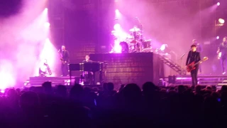 Panic! At The Disco - Moving Out (Anthony's Song) Billy Joel cover St. Louis 4/5/2017