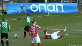 Greek forward Panagiotis Vlachodimos execute WORST DIVE EVER