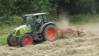 Rowing Up Hay with Claas Celtis & Fransguard Haybob - Hay Making 2020